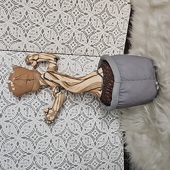 Walt Disney World Guardians Of The Galaxy plush potted plant root 15-in groot - Picture 4 of 10